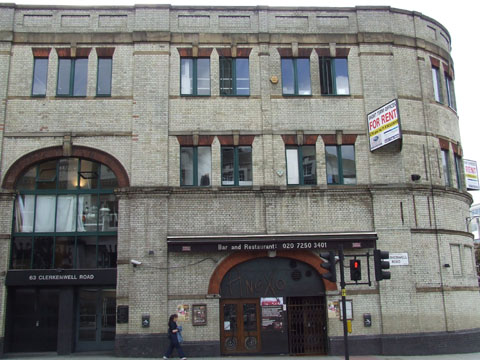 The north facade facing Grade II* listed Middlesex Sessions House